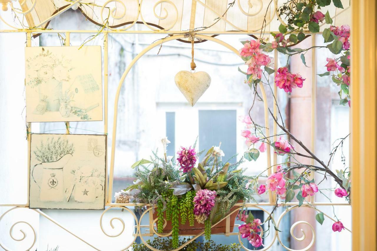 Pantheon Romantic Loft المظهر الخارجي الصورة